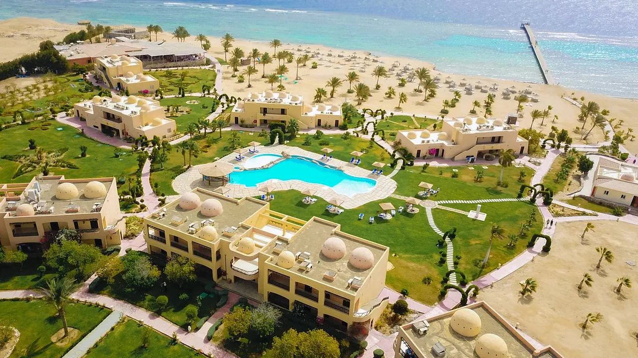 Wadi Lahmy Azur Resort